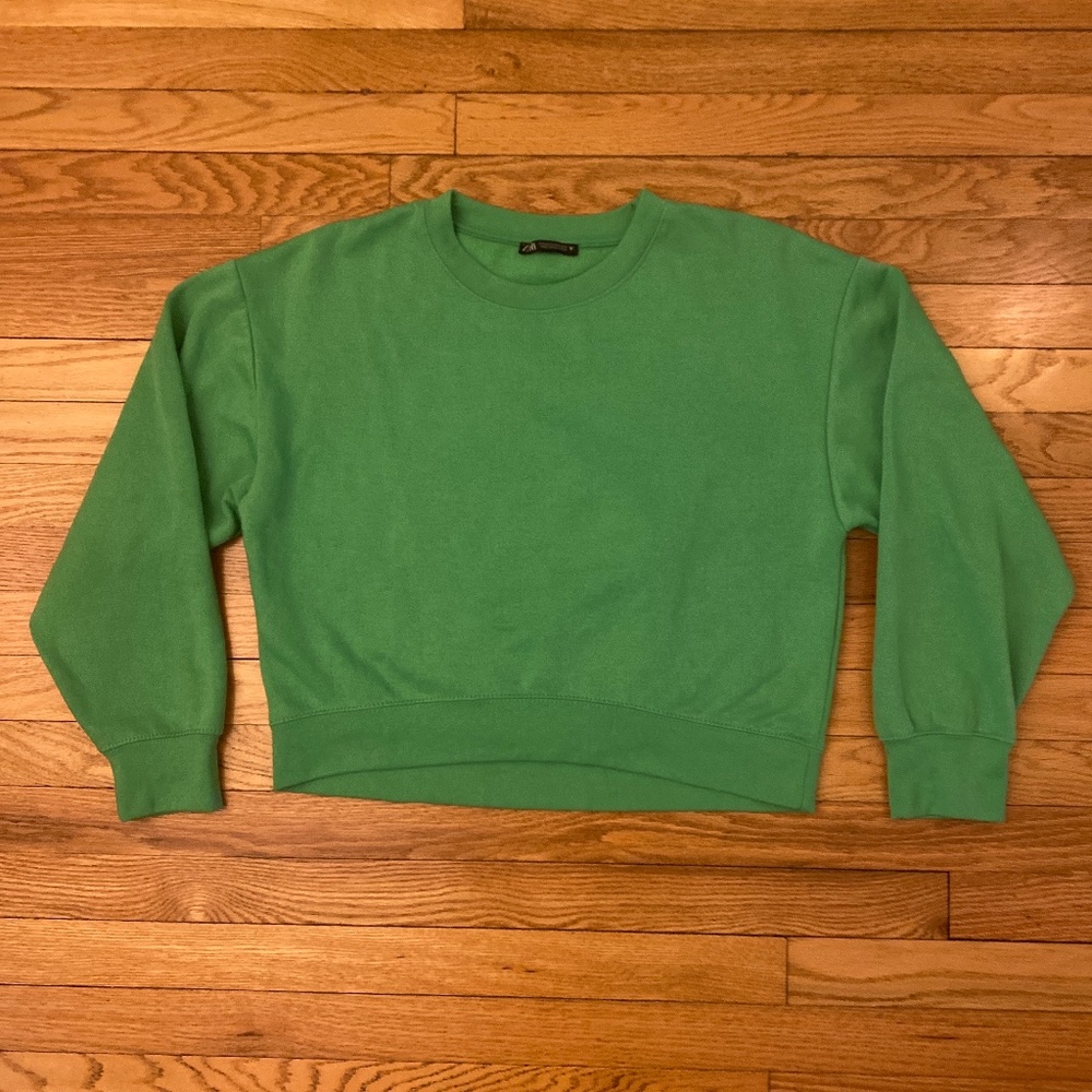 Zara Cropped Sweatshirt